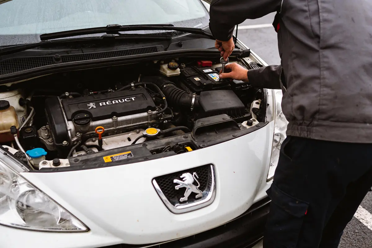 Durée de vie moteur 1.2 PureTech 130 : Astuces et fiabilité !