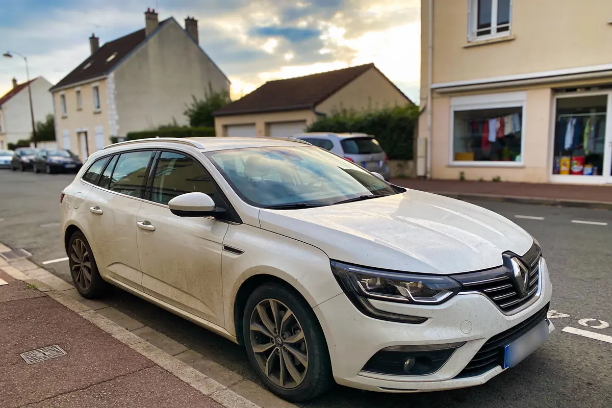 Renault Megane 4 : Guide d’achat, Avis et Offres immanquables !