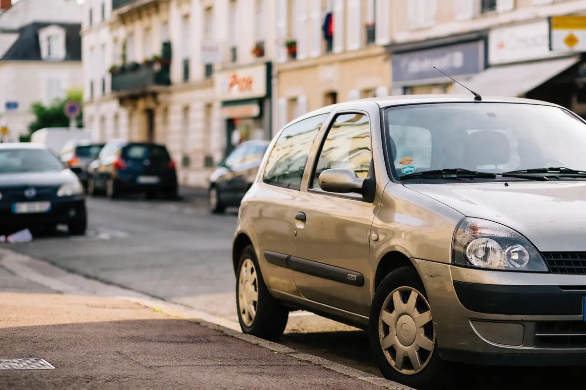 Voiture jeune permis : Quelle est la Meilleure option ?