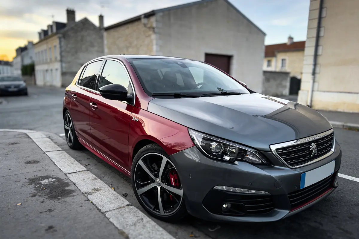 Découvrez la 308 GTi 2e génération : Performance & occasion !