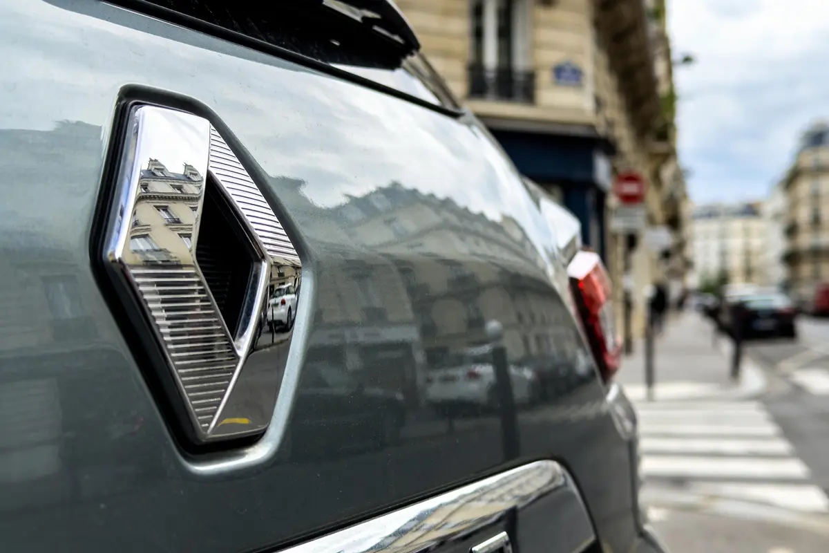 Logo for Renault : Découvrez l’histoire et évolution fascinantes !