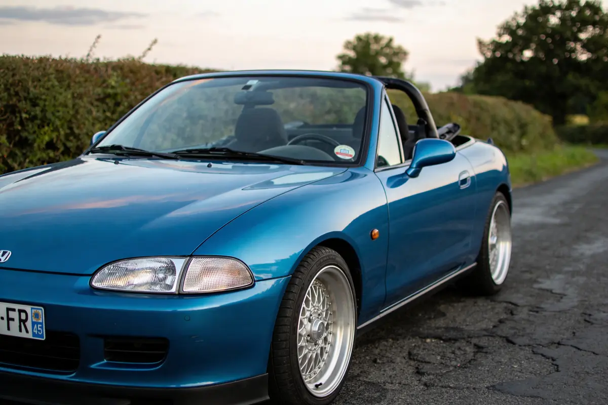 Renault Spider Sans Pare-brise : Le Charme D’un Sportif!