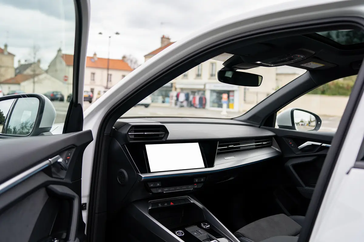 Audi Q4 e-tron : Avis, Tarif Et Meilleures Offres 2023 !
